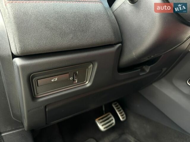 Белый Ленд Ровер Рендж Ровер Эвок, объемом двигателя 2.2 л и пробегом 158 тыс. км за 16500 $, фото 56 на Automoto.ua