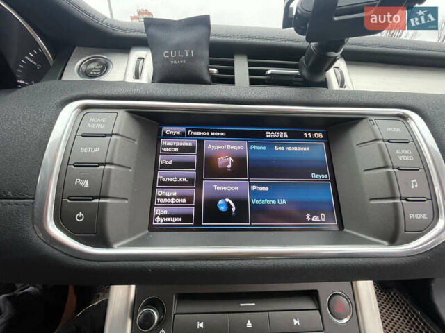 Белый Ленд Ровер Рендж Ровер Эвок, объемом двигателя 2.18 л и пробегом 196 тыс. км за 17950 $, фото 15 на Automoto.ua