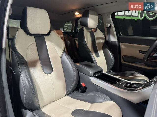 Белый Ленд Ровер Рендж Ровер Эвок, объемом двигателя 2.18 л и пробегом 72 тыс. км за 18799 $, фото 14 на Automoto.ua