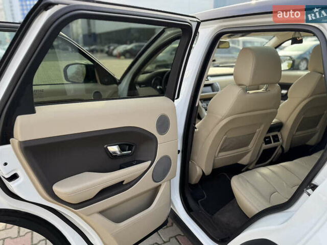 Ленд Ровер Рендж Ровер Эвок 2013 в Одессе на Automoto.ua Белый Ленд Ровер Рендж Ровер Эвок, объемом двигателя 2 л и пробегом 169 тыс. км за 16500 $, фото 25 на Automoto.ua