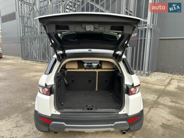 Белый Ленд Ровер Рендж Ровер Эвок, объемом двигателя 2 л и пробегом 241 тыс. км за 13200 $, фото 38 на Automoto.ua