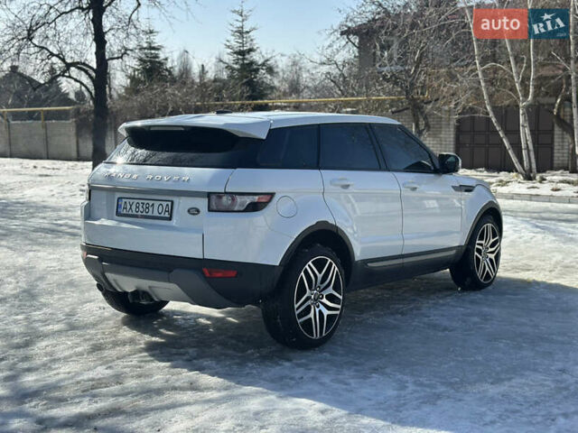 Білий Ленд Ровер Рендж Ровер Евок, об'ємом двигуна 2.2 л та пробігом 223 тис. км за 15800 $, фото 13 на Automoto.ua