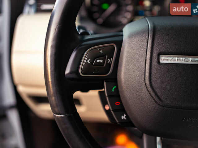 Белый Ленд Ровер Рендж Ровер Эвок, объемом двигателя 2 л и пробегом 73 тыс. км за 17700 $, фото 56 на Automoto.ua