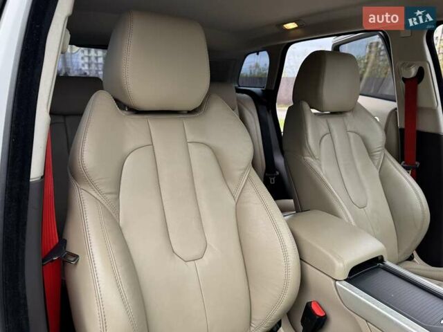 Ленд Ровер Рендж Ровер Евок 2013 у Києві на Automoto.ua Білий Ленд Ровер Рендж Ровер Евок, об'ємом двигуна 2.18 л та пробігом 170 тис. км за 17900 $, фото 36 на Automoto.ua