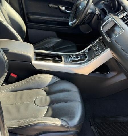 Білий Ленд Ровер Рендж Ровер Евок, об'ємом двигуна 2 л та пробігом 179 тис. км за 11900 $, фото 19 на Automoto.ua