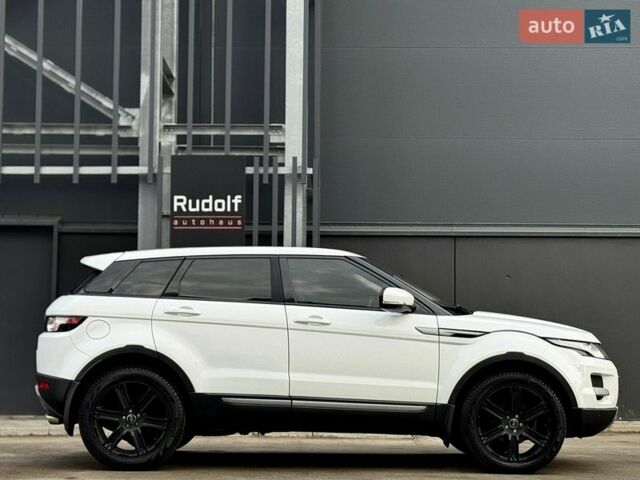 Белый Ленд Ровер Рендж Ровер Эвок, объемом двигателя 2 л и пробегом 241 тыс. км за 13200 $, фото 1 на Automoto.ua