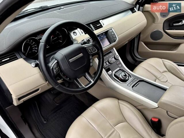 Ленд Ровер Рендж Ровер Евок 2013 у Києві на Automoto.ua Білий Ленд Ровер Рендж Ровер Евок, об'ємом двигуна 2.18 л та пробігом 170 тис. км за 17900 $, фото 18 на Automoto.ua