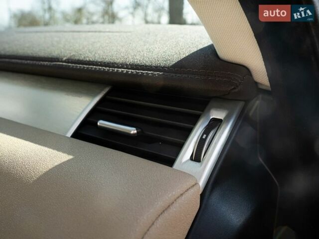 Белый Ленд Ровер Рендж Ровер Эвок, объемом двигателя 2.2 л и пробегом 148 тыс. км за 19000 $, фото 20 на Automoto.ua