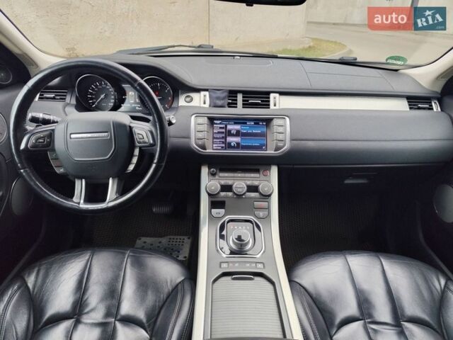 Белый Ленд Ровер Рендж Ровер Эвок, объемом двигателя 2.2 л и пробегом 207 тыс. км за 16500 $, фото 20 на Automoto.ua