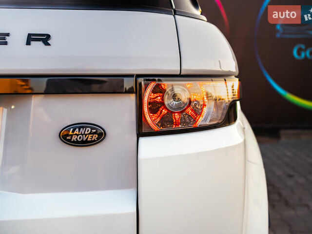 Белый Ленд Ровер Рендж Ровер Эвок, объемом двигателя 2 л и пробегом 73 тыс. км за 17700 $, фото 17 на Automoto.ua