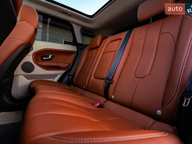 Белый Ленд Ровер Рендж Ровер Эвок, объемом двигателя 2 л и пробегом 73 тыс. км за 17700 $, фото 39 на Automoto.ua