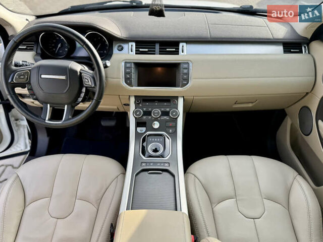 Ленд Ровер Рендж Ровер Эвок 2013 в Одессе на Automoto.ua Белый Ленд Ровер Рендж Ровер Эвок, объемом двигателя 2 л и пробегом 169 тыс. км за 16500 $, фото 31 на Automoto.ua