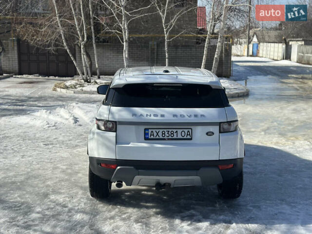 Білий Ленд Ровер Рендж Ровер Евок, об'ємом двигуна 2.2 л та пробігом 223 тис. км за 15800 $, фото 11 на Automoto.ua