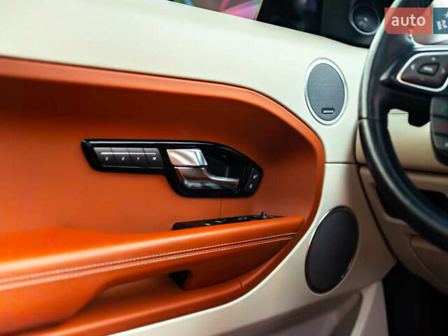 Белый Ленд Ровер Рендж Ровер Эвок, объемом двигателя 2 л и пробегом 73 тыс. км за 17700 $, фото 62 на Automoto.ua