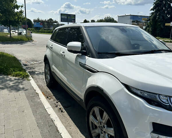 Ленд Ровер Рендж Ровер Эвок 2013 в Киеве на Automoto.ua Белый Ленд Ровер Рендж Ровер Эвок, объемом двигателя 0 л и пробегом 172 тыс. км за 19000 $, фото 1 на Automoto.ua