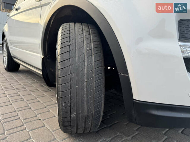 Белый Ленд Ровер Рендж Ровер Эвок, объемом двигателя 2.18 л и пробегом 126 тыс. км за 20800 $, фото 20 на Automoto.ua