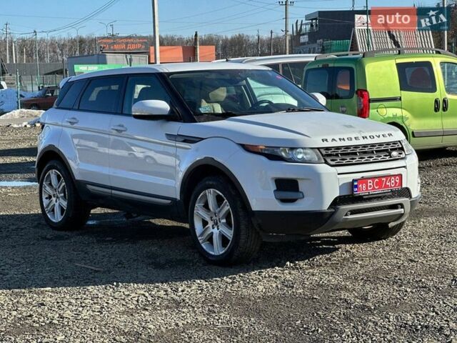 Білий Ленд Ровер Рендж Ровер Евок, об'ємом двигуна 2 л та пробігом 186 тис. км за 10500 $, фото 2 на Automoto.ua