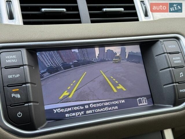 Белый Ленд Ровер Рендж Ровер Эвок, объемом двигателя 2 л и пробегом 241 тыс. км за 13200 $, фото 30 на Automoto.ua