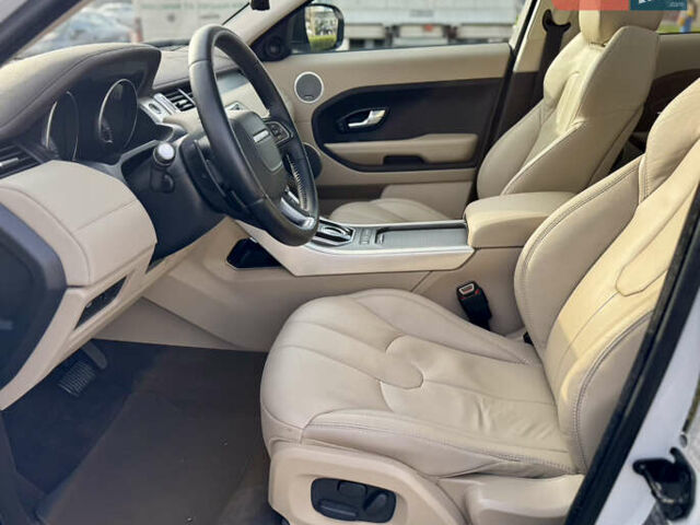 Ленд Ровер Рендж Ровер Эвок 2013 в Одессе на Automoto.ua Белый Ленд Ровер Рендж Ровер Эвок, объемом двигателя 2 л и пробегом 169 тыс. км за 16500 $, фото 23 на Automoto.ua