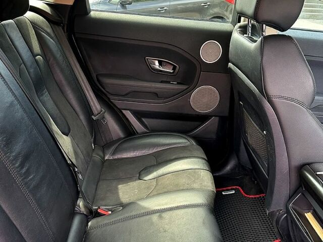 Білий Ленд Ровер Рендж Ровер Евок, об'ємом двигуна 1.9 л та пробігом 132 тис. км за 17500 $, фото 2 на Automoto.ua