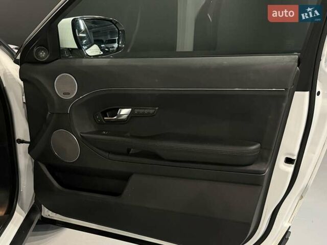 Білий Ленд Ровер Рендж Ровер Евок, об'ємом двигуна 2 л та пробігом 113 тис. км за 16500 $, фото 27 на Automoto.ua