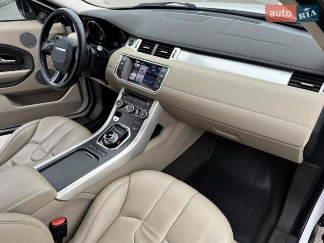 Ленд Ровер Рендж Ровер Евок 2013 у Києві на Automoto.ua Білий Ленд Ровер Рендж Ровер Евок, об'ємом двигуна 2.18 л та пробігом 170 тис. км за 17900 $, фото 34 на Automoto.ua