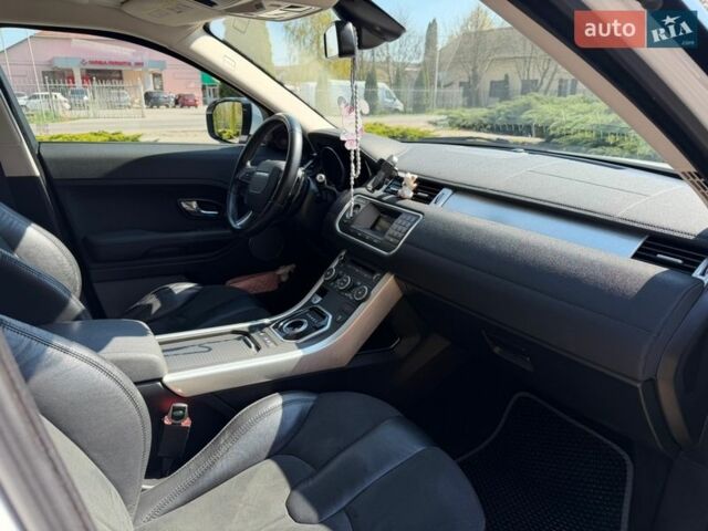 Білий Ленд Ровер Рендж Ровер Евок, об'ємом двигуна 2.18 л та пробігом 187 тис. км за 18200 $, фото 46 на Automoto.ua