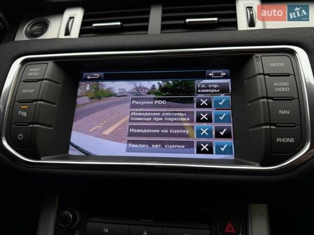 Білий Ленд Ровер Рендж Ровер Евок, об'ємом двигуна 2 л та пробігом 104 тис. км за 17950 $, фото 73 на Automoto.ua