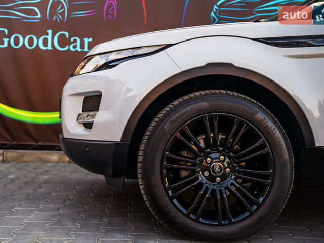 Белый Ленд Ровер Рендж Ровер Эвок, объемом двигателя 2 л и пробегом 73 тыс. км за 17700 $, фото 9 на Automoto.ua