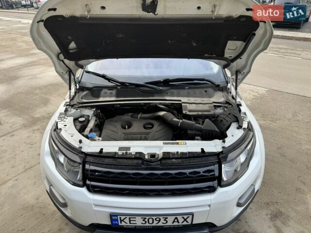 Белый Ленд Ровер Рендж Ровер Эвок, объемом двигателя 2 л и пробегом 241 тыс. км за 13200 $, фото 32 на Automoto.ua