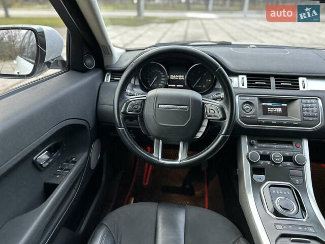 Белый Ленд Ровер Рендж Ровер Эвок, объемом двигателя 2.2 л и пробегом 220 тыс. км за 15600 $, фото 36 на Automoto.ua