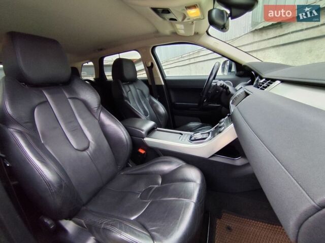 Белый Ленд Ровер Рендж Ровер Эвок, объемом двигателя 2.2 л и пробегом 207 тыс. км за 16500 $, фото 13 на Automoto.ua