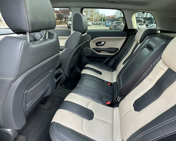 Білий Ленд Ровер Рендж Ровер Евок, об'ємом двигуна 2.18 л та пробігом 72 тис. км за 18500 $, фото 14 на Automoto.ua