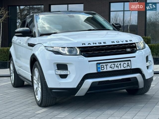 Белый Ленд Ровер Рендж Ровер Эвок, объемом двигателя 2.2 л и пробегом 158 тыс. км за 16500 $, фото 4 на Automoto.ua