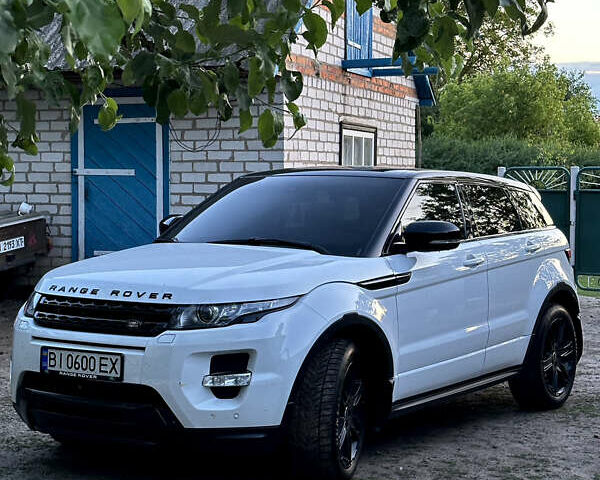Білий Ленд Ровер Рендж Ровер Евок, об'ємом двигуна 2.2 л та пробігом 133 тис. км за 21000 $, фото 17 на Automoto.ua