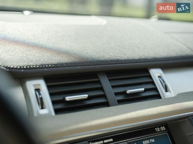 Белый Ленд Ровер Рендж Ровер Эвок, объемом двигателя 2.2 л и пробегом 148 тыс. км за 19000 $, фото 51 на Automoto.ua