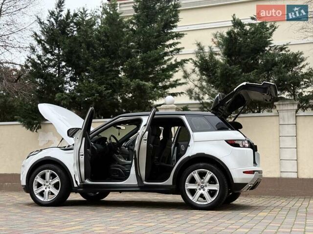 Білий Ленд Ровер Рендж Ровер Евок, об'ємом двигуна 2 л та пробігом 104 тис. км за 17950 $, фото 37 на Automoto.ua