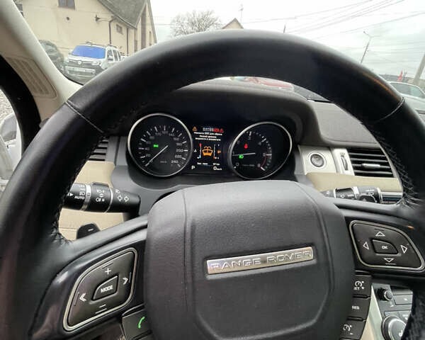 Белый Ленд Ровер Рендж Ровер Эвок, объемом двигателя 2.18 л и пробегом 276 тыс. км за 16300 $, фото 17 на Automoto.ua