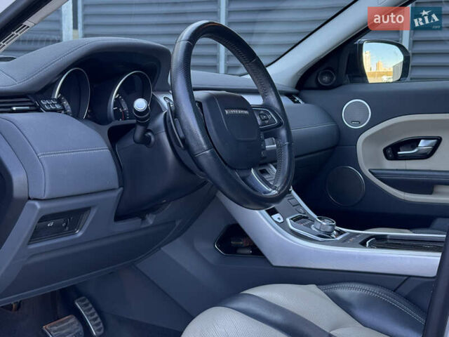 Ленд Ровер Рендж Ровер Эвок 2013 в Киеве на Automoto.ua Белый Ленд Ровер Рендж Ровер Эвок, объемом двигателя 2.18 л и пробегом 124 тыс. км за 18500 $, фото 41 на Automoto.ua