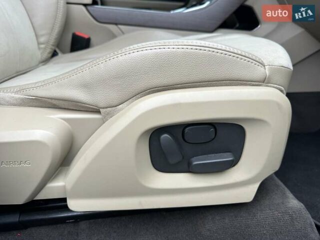 Белый Ленд Ровер Рендж Ровер Эвок, объемом двигателя 2 л и пробегом 178 тыс. км за 13900 $, фото 12 на Automoto.ua