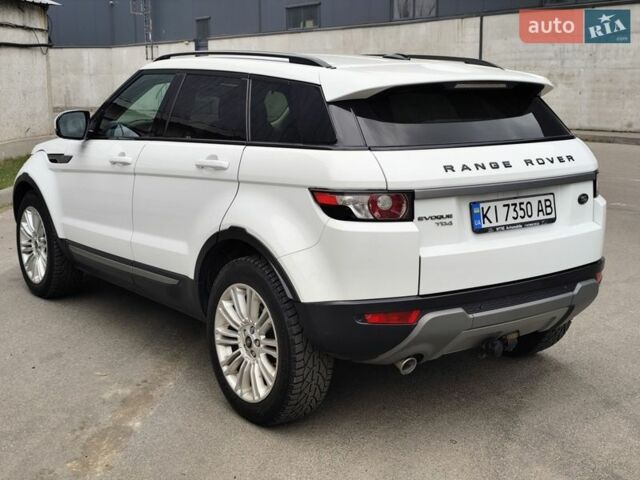 Белый Ленд Ровер Рендж Ровер Эвок, объемом двигателя 2.2 л и пробегом 207 тыс. км за 16500 $, фото 4 на Automoto.ua