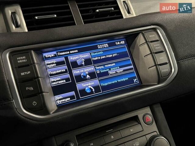 Білий Ленд Ровер Рендж Ровер Евок, об'ємом двигуна 2 л та пробігом 113 тис. км за 16500 $, фото 28 на Automoto.ua