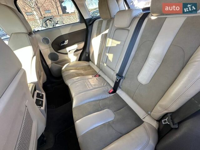 Білий Ленд Ровер Рендж Ровер Евок, об'ємом двигуна 2 л та пробігом 186 тис. км за 10500 $, фото 19 на Automoto.ua