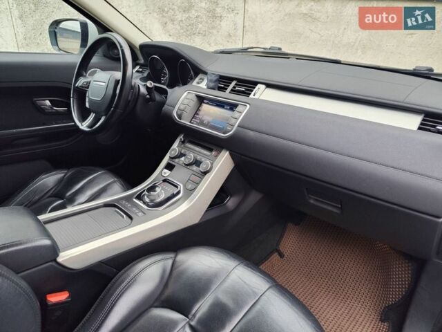 Белый Ленд Ровер Рендж Ровер Эвок, объемом двигателя 2.2 л и пробегом 207 тыс. км за 16500 $, фото 14 на Automoto.ua