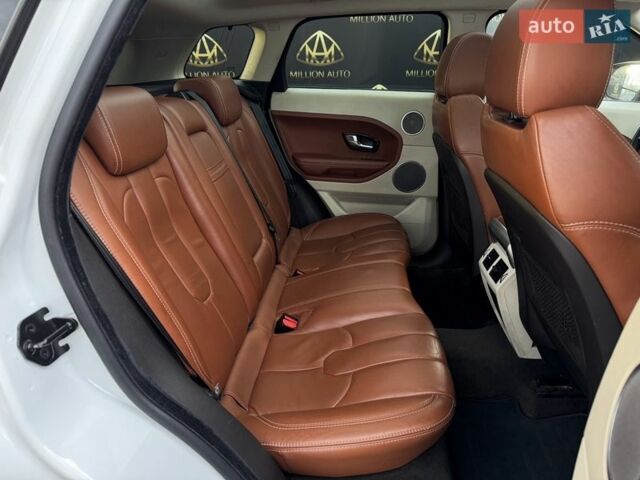 Білий Ленд Ровер Рендж Ровер Евок, об'ємом двигуна 2 л та пробігом 90 тис. км за 18999 $, фото 13 на Automoto.ua