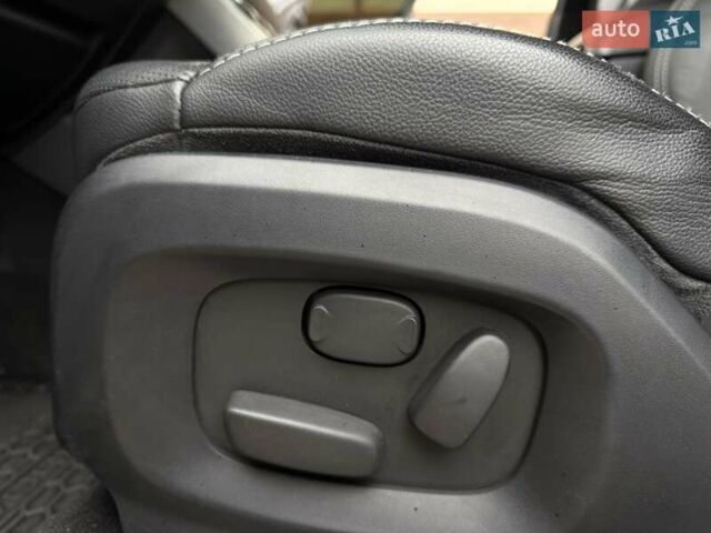 Белый Ленд Ровер Рендж Ровер Эвок, объемом двигателя 2 л и пробегом 104 тыс. км за 18900 $, фото 45 на Automoto.ua