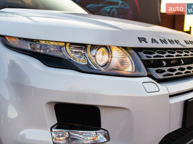 Белый Ленд Ровер Рендж Ровер Эвок, объемом двигателя 2 л и пробегом 73 тыс. км за 17700 $, фото 12 на Automoto.ua