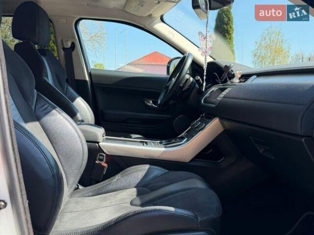 Білий Ленд Ровер Рендж Ровер Евок, об'ємом двигуна 2.18 л та пробігом 187 тис. км за 18200 $, фото 47 на Automoto.ua