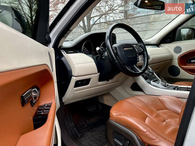 Білий Ленд Ровер Рендж Ровер Евок, об'ємом двигуна 2 л та пробігом 154 тис. км за 14000 $, фото 9 на Automoto.ua