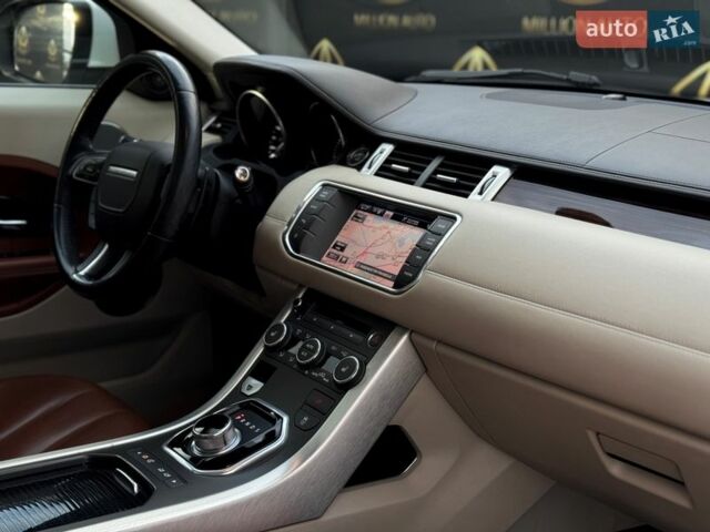 Білий Ленд Ровер Рендж Ровер Евок, об'ємом двигуна 2 л та пробігом 90 тис. км за 18999 $, фото 17 на Automoto.ua